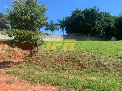 Lote/Terreno à venda, 834m² no Monte Belo, Taubaté