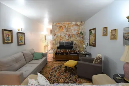 Casa com 3 Quartos à venda, 230m² no Jardim das Acácias, São Paulo
