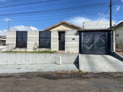 Casa com 2 Quartos à venda, 207m² no Jardim Monções, Apucarana