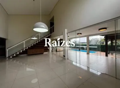 Casa de Condomínio com 3 Quartos para alugar, 250m² no Nova Uberlândia, Uberlândia