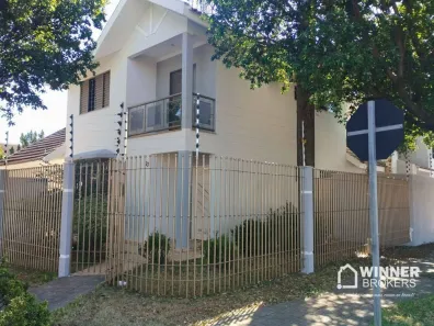 Sobrado com 3 Quartos à venda, 243m² no Jardim Real, Maringá