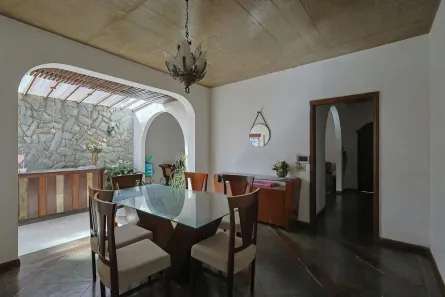 Casa com 5 Quartos à venda, 320m² no Santa Lúcia, Belo Horizonte