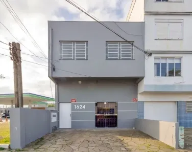 Galpão/Depósito/Armazém à venda, 350m² no Navegantes, Porto Alegre
