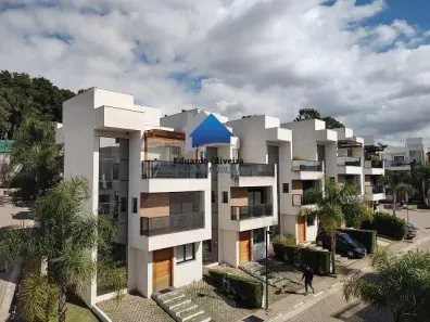 Casa de Condomínio com 4 Quartos à venda, 226m² no Parque Rincão, Cotia