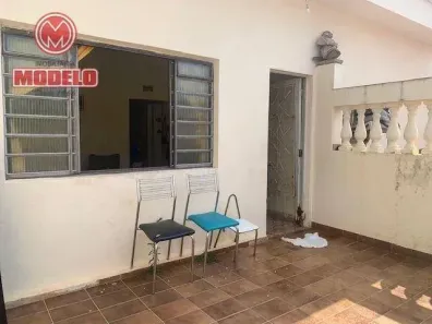 Casa com 4 Quartos à venda, 162m² no Centro, Piracicaba