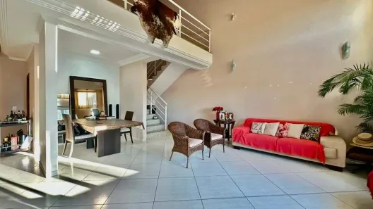 Fazenda/Sítio com 3 Quartos à venda, 400m² no Caxambu, Jundiaí