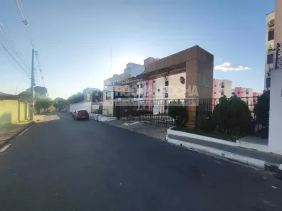 Apartamento com 2 Quartos para alugar, 49m² no Itararé, Teresina