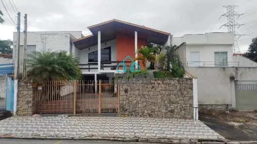 Casa com 3 Quartos à venda, 374m² no Jardim Independência, Taubaté