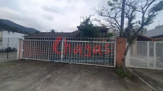Casa com 4 Quartos à venda, 270m² no Martim de Sá, Caraguatatuba