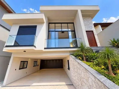 Casa com 3 Quartos à venda, 340m² no Vila Fiat Lux, São Paulo