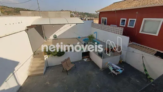 Casa com 2 Quartos à venda, 240m² no Tropical, Contagem