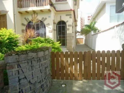 Casa com 6 Quartos para venda ou aluguel, 819m² no Gonzaga, Santos