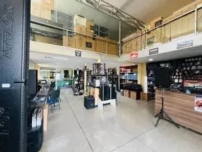 Sala Comercial com 3 Quartos à venda, 255m² no Amambaí, Campo Grande