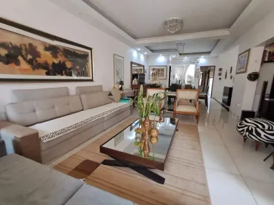 Casa com 3 Quartos à venda, 226m² no Mercês, Uberaba