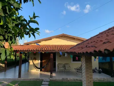 Casa de Condomínio com 3 Quartos à venda, 260m² no Br 232, Pombos
