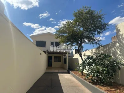Casa com 3 Quartos à venda, 450m² no Centro, Uberlândia