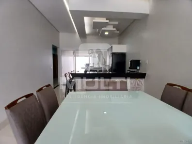 Casa com 3 Quartos à venda, 150m² no Jardim Patrícia, Uberlândia