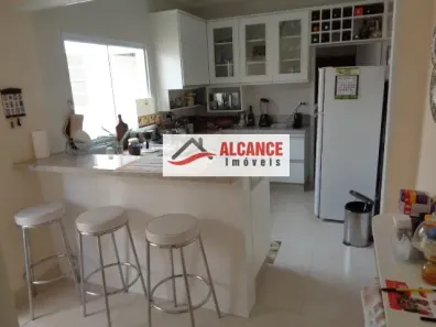 Sobrado com 5 Quartos à venda, 150m² no Ferreira, São Paulo