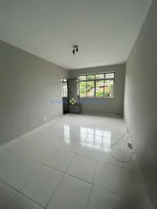 Apartamento com 3 Quartos para alugar, 80m² no Centro, Petrópolis