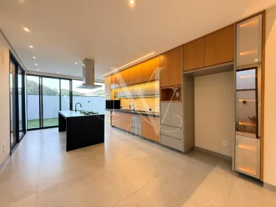 Casa de Condomínio com 3 Quartos à venda, 150m² no , Cravinhos