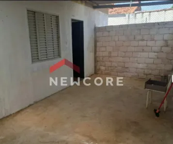 Casa com 4 Quartos à venda, 135m² no Jardim Holanda, Uberlândia