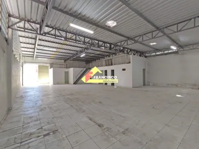 Galpão/Depósito/Armazém à venda, 400m² no São José, Divinópolis