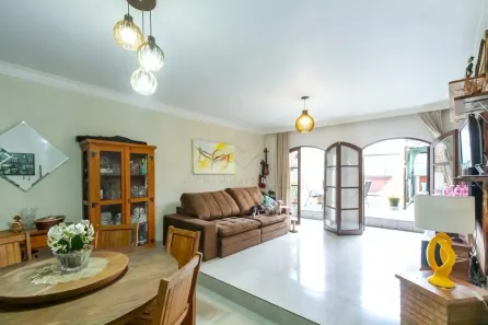 Sobrado com 3 Quartos à venda, 220m² no Nova Petrópolis, São Bernardo do Campo