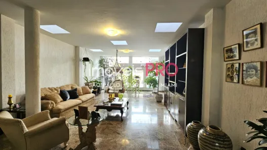 Casa com 4 Quartos à venda, 240m² no Jardim Paulistano, São Paulo