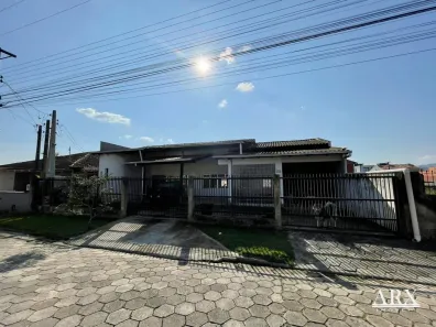 Casa com 5 Quartos à venda, 250m² no Figueira, Gaspar