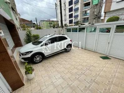 Sobrado com 3 Quartos à venda, 263m² no Gonzaga, Santos