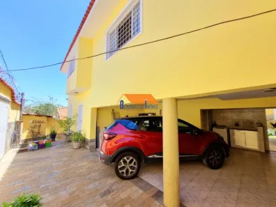 Casa com 4 Quartos à venda, 260m² no Carlos Prates, Belo Horizonte