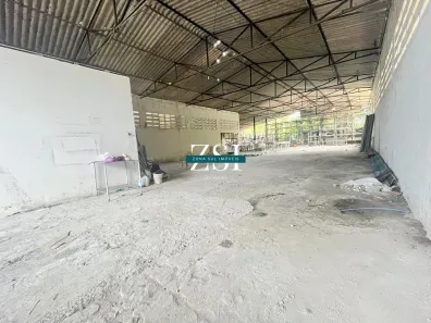 Galpão/Depósito/Armazém à venda, 700m² no Ibura, Recife