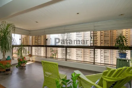 Apartamento com 4 Quartos à venda, 206m² no Jardim Monte Kemel, São Paulo