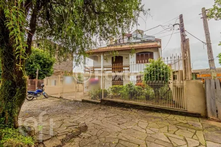 Casa com 3 Quartos à venda, 253m² no Jardim São Pedro, Porto Alegre