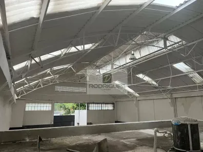 Galpão/Depósito/Armazém para alugar, 1350m² no Campestre, Santo André