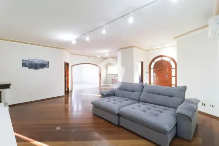 Sobrado com 6 Quartos à venda, 372m² no Jardim Virginia Bianca, São Paulo
