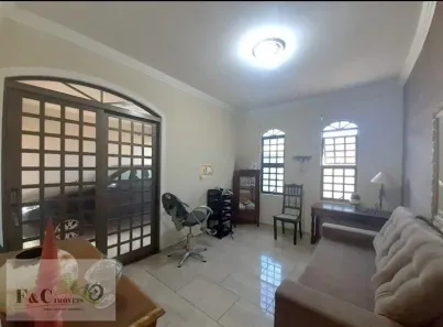 Casa com 2 Quartos à venda, 122m² no Jardim Adélia Cavicchia Grotta, Limeira