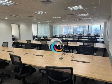 Sala Comercial para alugar, 250m² no Vila Olímpia, São Paulo