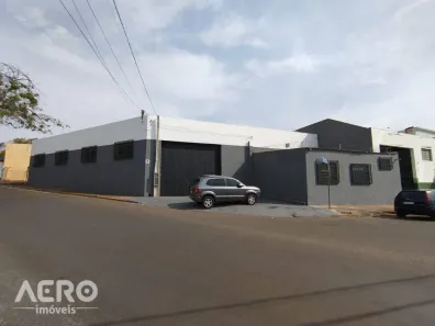 Galpão/Depósito/Armazém para alugar, 700m² no Vila Galvão, Bauru