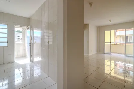 Apartamento com 2 Quartos para alugar, 62m² no Córrego Grande, Florianópolis