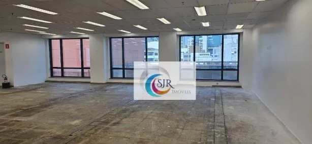 Sala Comercial para alugar, 218m² no Cerqueira César, São Paulo