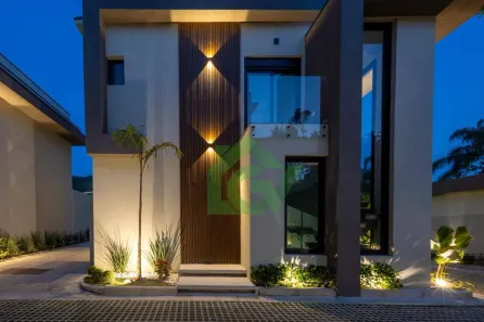 Casa de Condomínio com 3 Quartos à venda, 199m² no Camburi, São Sebastião