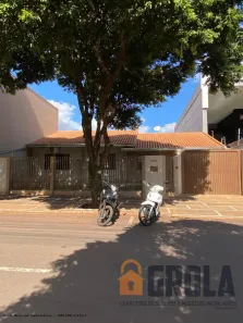 Casa com 5 Quartos à venda, 247m² no Centro, Campo Mourão