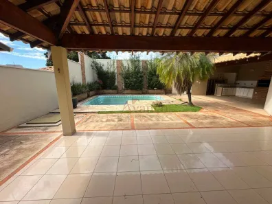 Casa com 3 Quartos à venda, 220m² no Jardim Vivendas, São José do Rio Preto