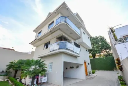 Sobrado com 3 Quartos à venda, 280m² no Guaíra, Curitiba