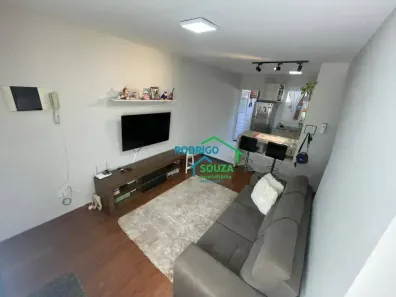 Casa de Condomínio com 2 Quartos à venda, 56m² no Recanto Arco Verde, Cotia