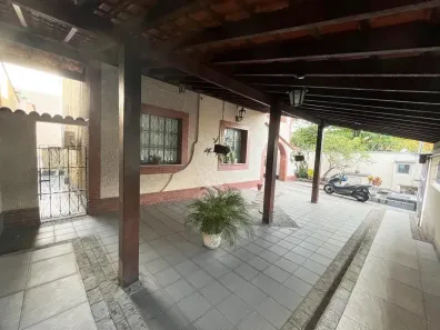 Casa com 4 Quartos à venda, 380m² no Bangu, Rio de Janeiro