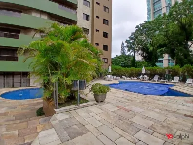 Apartamento com 3 Quartos para alugar, 140m² no Água Verde, Curitiba