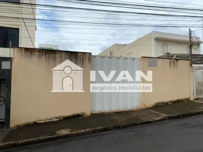 Lote/Terreno à venda, 300m² no Tabajaras, Uberlândia