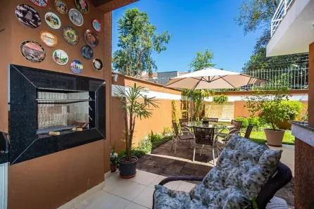Sobrado com 3 Quartos à venda, 198m² no Bom Retiro, Curitiba